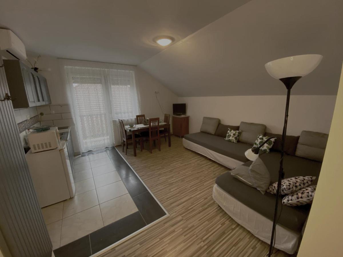 Bóbita Apartman Sarvar Exterior foto