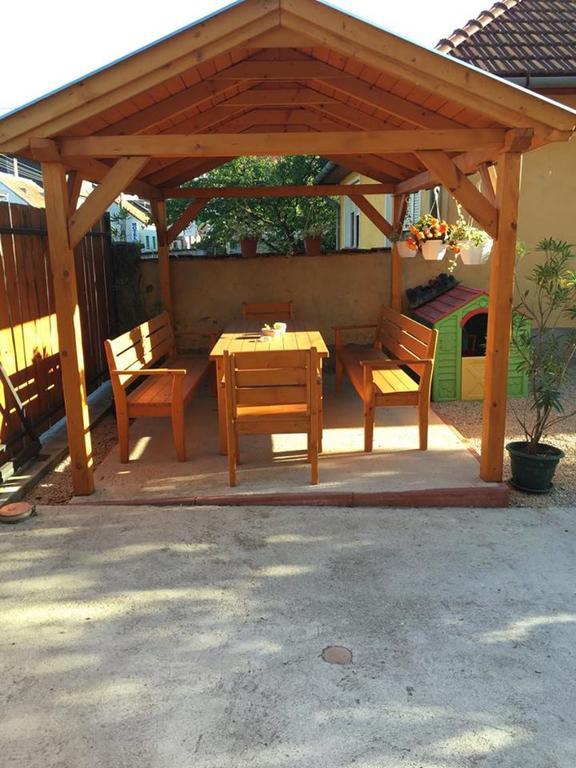 Bóbita Apartman Sarvar Exterior foto